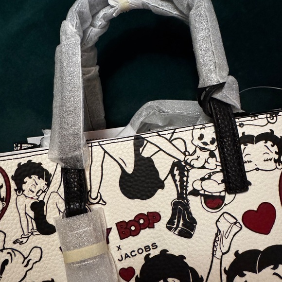 Marc Jacobs Betty Boop Heart Tote - Picture 5 of 8